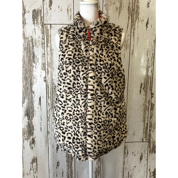 Reversable Red And Cheetah Vest - Picture 2 of 5